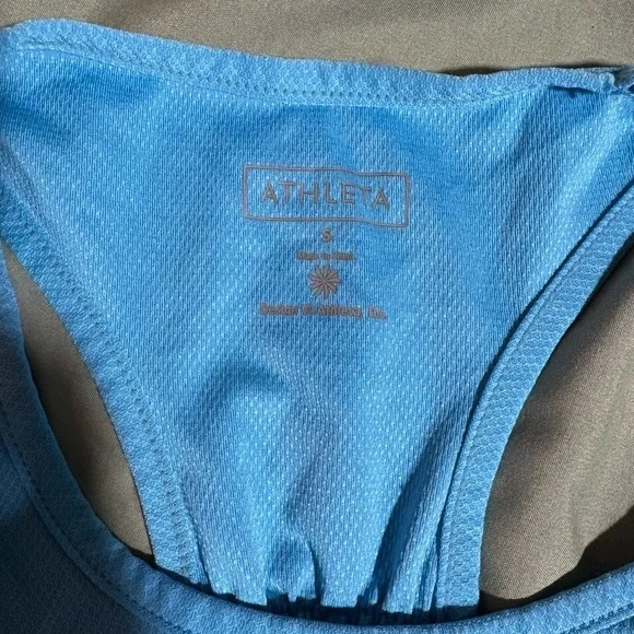 Athleta Sky Blue Sleeveless Tank Top - Picture 4 of 4